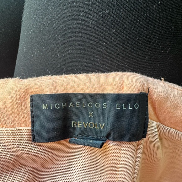 Revolve Michael Costello Briggs Peach Dress size medium - bridesmaid, wedding - Picture 6 of 6